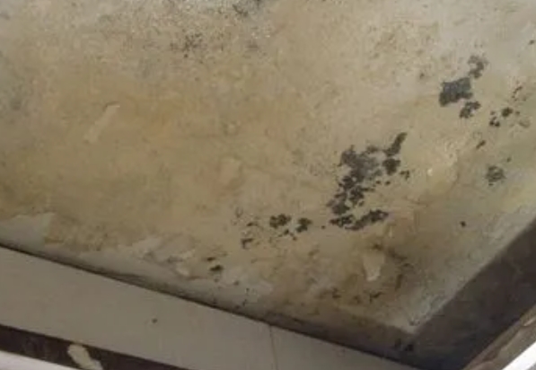 洛浦阳台漏水维修公司分享下洛浦卫生间渗水维修需要注意哪些问题。